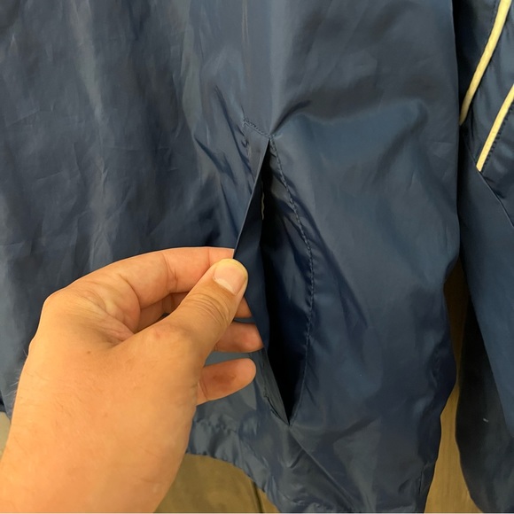 Vintage New England Patriots Windbreaker Jacket - Picture 5 of 8